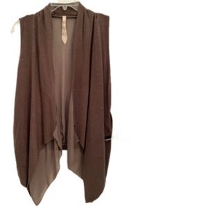 HEM & THREAD Medium Mocha layered flowy feminine vest Like New!